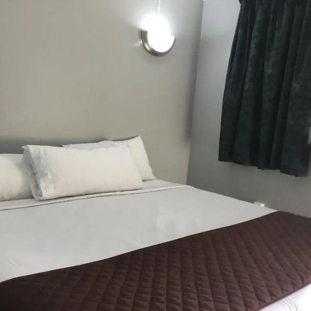 Americas Best Value Inn Avenel Woodbridge エクステリア 写真