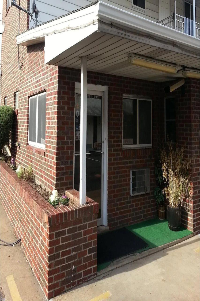Americas Best Value Inn Avenel Woodbridge エクステリア 写真