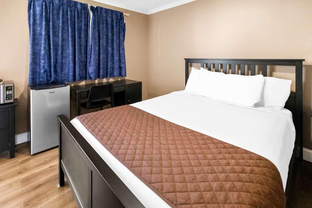 Americas Best Value Inn Avenel Woodbridge 部屋 写真