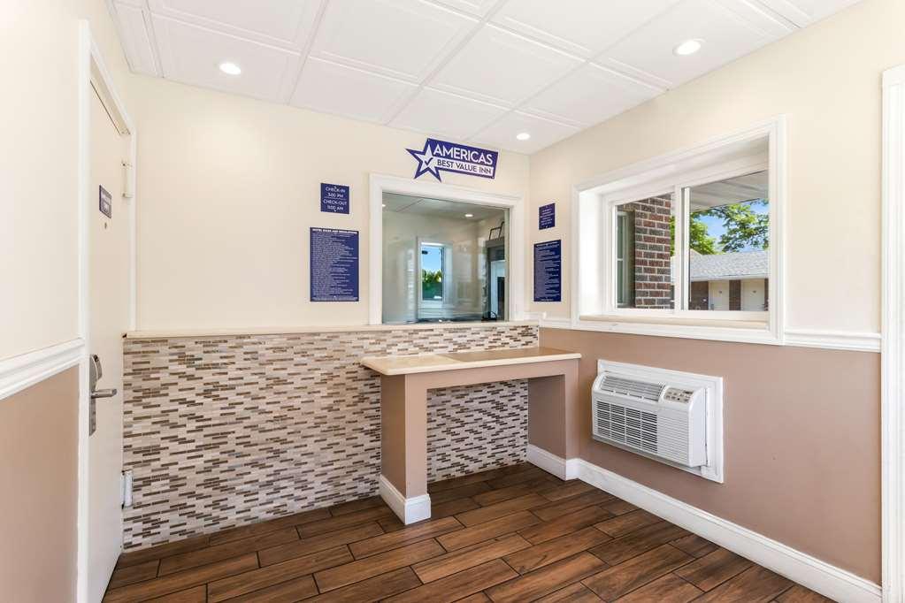 Americas Best Value Inn Avenel Woodbridge インテリア 写真