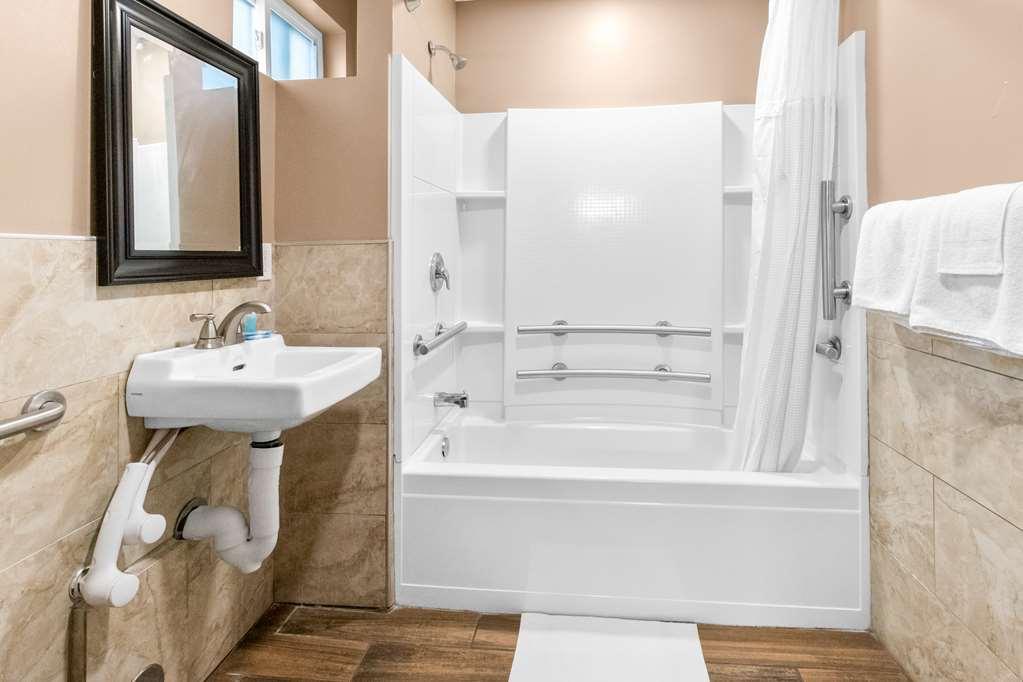 Americas Best Value Inn Avenel Woodbridge 部屋 写真